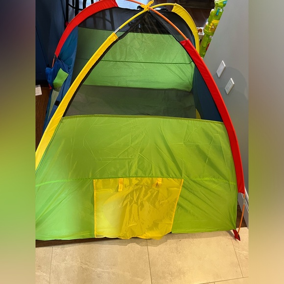 4 Kids Super Duper Indoor/Outdoor tent - Picture 6 of 8